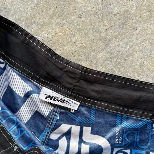 00's Quiksilver boardies - 36